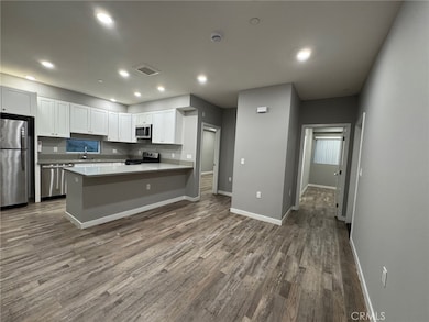 623 Normandie Ave, Los Angeles, CA 90004 - photo 4