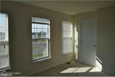 43511 Wheadon Terrace, Chantilly, VA 20152 - photo 5