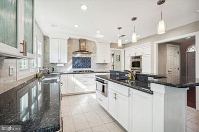 5004 Flint Rock Ct, Chantilly, VA 20151 - photo 4