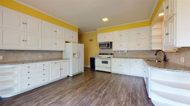 506 Bryant St, Shelbyville, TN 37160 - photo 5