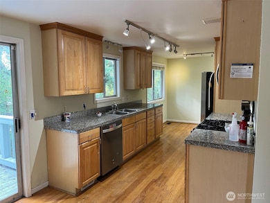 16603 SE 16th St, Bellevue, WA 98008 - photo 6