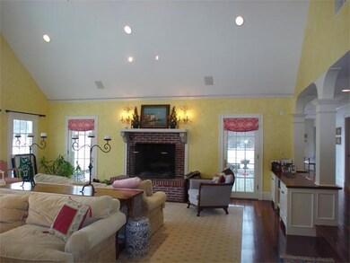 226 Ash St, Weston, MA 02493 - photo 6