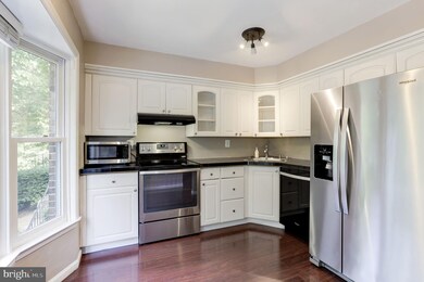 6107 Heron Pond Ct, Burke, VA 22015 - photo 7