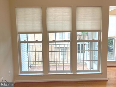 11214 Edson Park Place unit 14, Rockville, MD 20852 - photo 5