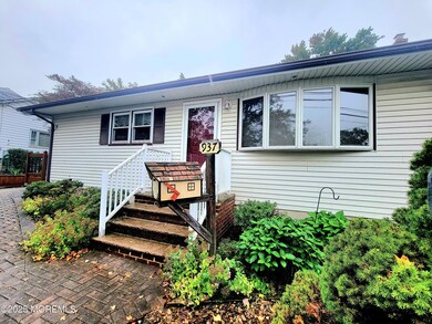 937 N Concourse, Keyport, NJ 07735 - photo 3