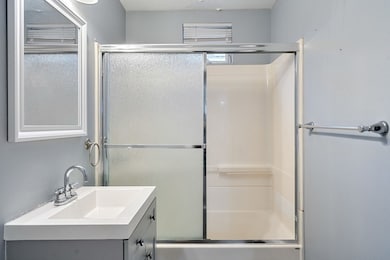 23 Beale St, Dorchester Center, MA 02124 - photo 5