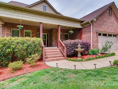 1315 Clinton Ct, Iron Station, NC 28080 - photo 3