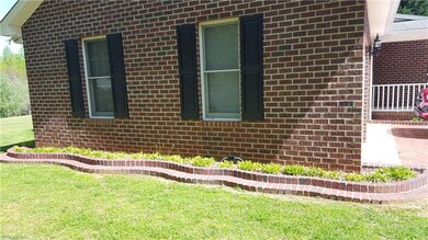 1099 Crestview Church Rd, Asheboro, NC 27205 - photo 7