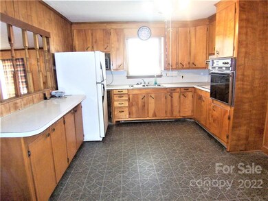 414 Dellinger Rd, Shelby, NC 28152 - photo 6