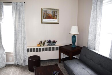 79 Union St unit 4, Littleton, NH 03561 - photo 6