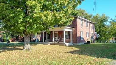 415 Elliott St, Shelbyville, TN 37160 - photo 4