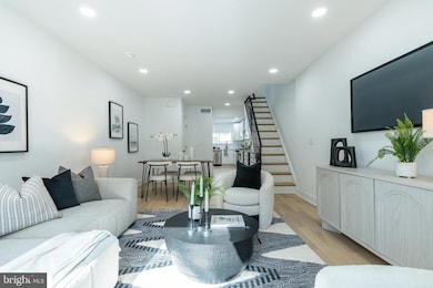 351 Fitzgerald St, Philadelphia, PA 19148 - photo 3