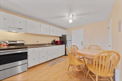 7 Wildwood St unit A12, Dracut, MA 01826 - photo 6