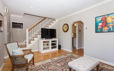 4 Caroline Place, Greenwich, CT 06831 - photo 2