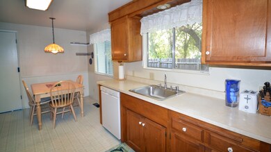 Kitchen 1