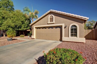 2.5 Car Garage