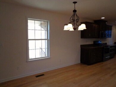 1834 Lakin Ln, Columbia, TN 38401 - photo 7