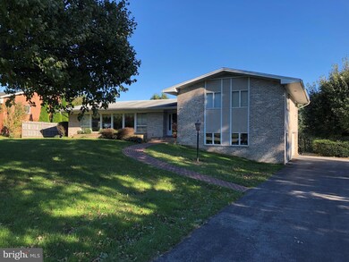 2910 Philadelphia Ave, Chambersburg, PA 17201 - photo 4