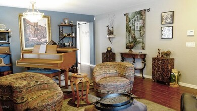 Living Room 9