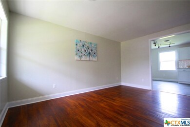 115 North Dr, Copperas Cove, TX 76522 - photo 2