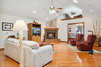 802 Honeysuckle Ln, Nixa, MO 65714 - photo 6