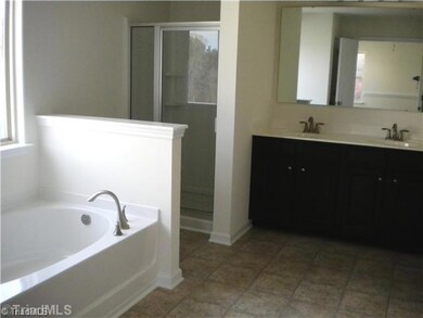 Master Bath/Spa.