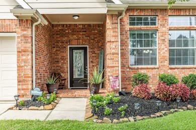 4723 Lake Rim Dr, Alvin, TX 77511 - photo 3