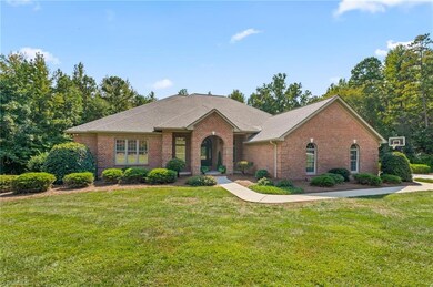 5995 Lacey Ct, Trinity, NC 27370 - photo 2