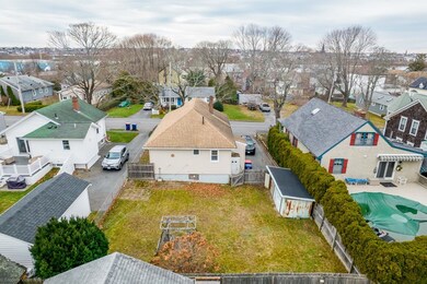 21 Sycamore St, Fairhaven, MA 02719 - photo 5