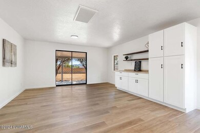 Dining Room (1)