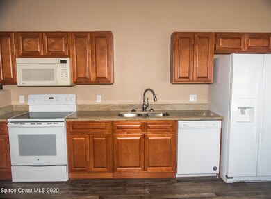 226 King St unit 100, Cocoa, FL 32922 - photo 4