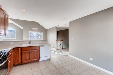 1628 Fairwood Place unit 3D, Aurora, IL 60506 - photo 3