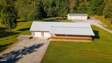 1835 Sunnydale Dr, Sevierville, TN 37862 - photo 7