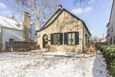 2406 Havenwood Dr N, Columbus, OH 43209 - photo 4