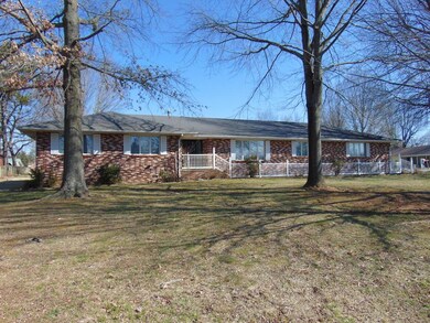 1115 E 13th St, Cassville, MO 65625 - photo 5