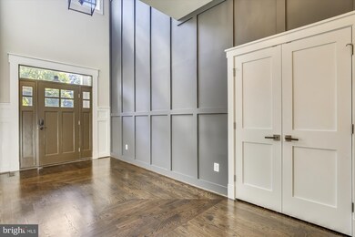 2136 Emilys Ln, Falls Church, VA 22043 - photo 2