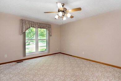 5611 Quinn Ct, Westerville, OH 43081 - photo 3