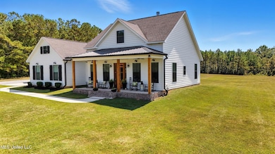 1204 Anchor Lake Rd, Carriere, MS 39426 - photo 2