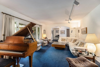 1687 W Willis Rd, Saline, MI 48176 - photo 6