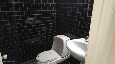 half bathroom market