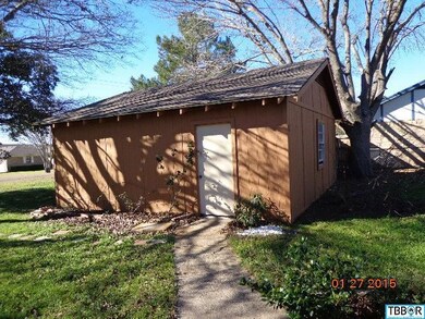 719 4th St, Eddy, TX 76524 - photo 3