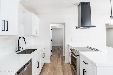 806 E 10th Dr - 15