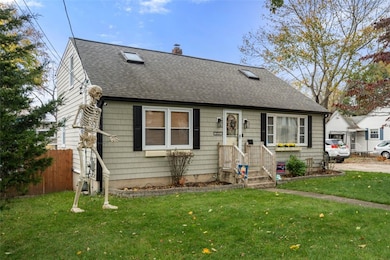 257 Orchard St, Woonsocket, RI 02895 - photo 5