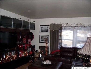 32 Passaic St, North Middletown, NJ 07748 - photo 4