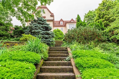 331 Saint Ronan St, New Haven, CT 06511 - photo 2