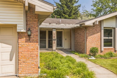 1802 Rockdale Ave, Lansing, MI 48917 - photo 2