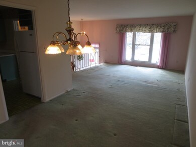13109 Beaver Terrace, Rockville, MD 20853 - photo 3