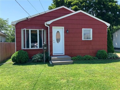 36 Prentice Ave, Pawtucket, RI 02860 - photo 2