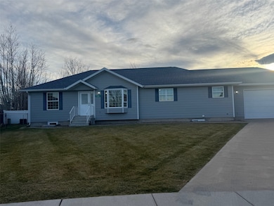1328 Alpine Dr, Great Falls, MT 59404 - photo 2
