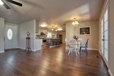 10 N Deanjou Ave, Eagle Point, OR 97524 - photo 3